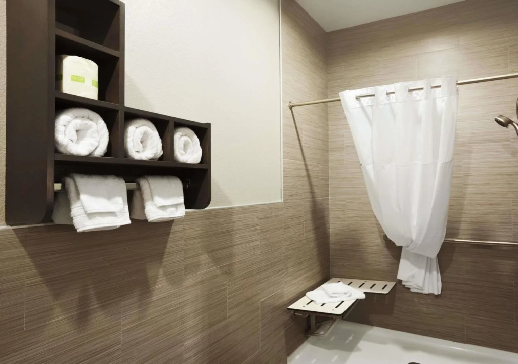 Days Inn & Suites Houston North-Spring