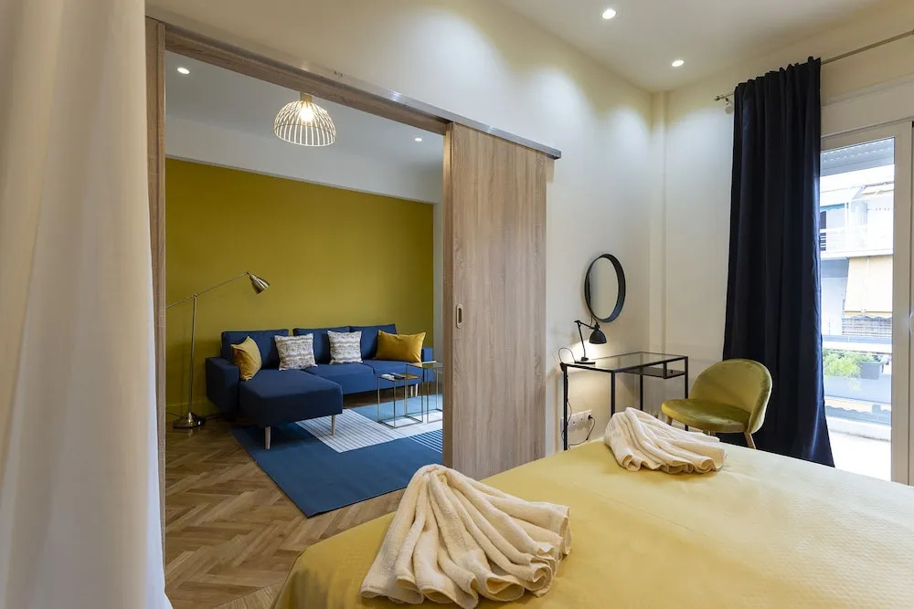 Stylish and Fancy Central Apartment