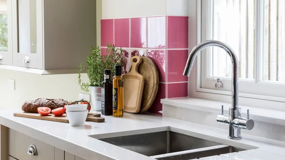 5BR Family Home in Leafy SW London