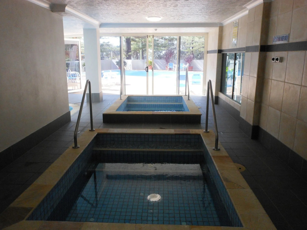 Pacific Regis Beachfront Holiday Apartments