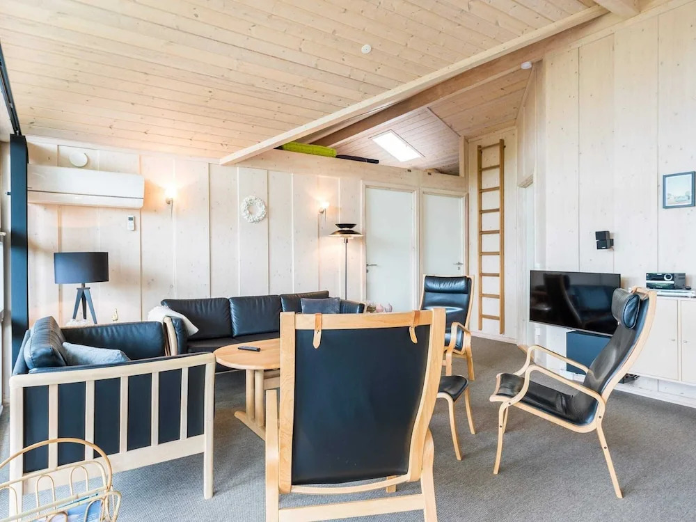 5 Person Holiday Home in Hemmet