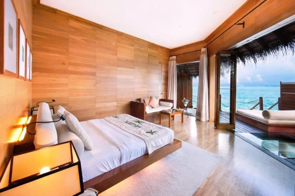 Курорт Adaaran Prestige Water Villas - with Dine around Premium All inclusive - 24 hours   45 Minutes from Male by Seaplane