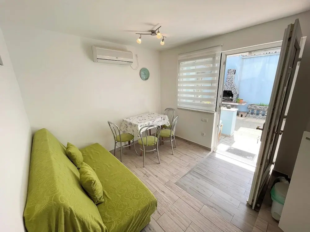 Apartment Fruk 1