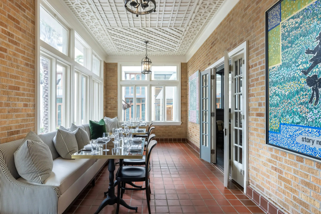La Colombe dOr Hotel