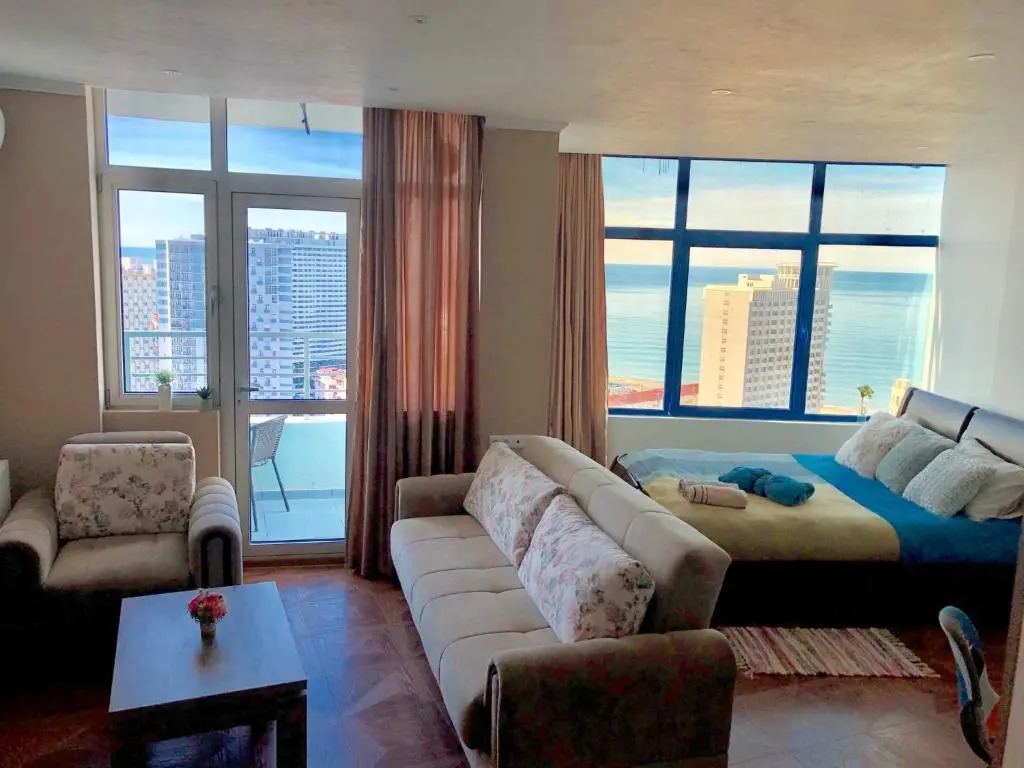 Cozy bright Apartment with amazing sea view