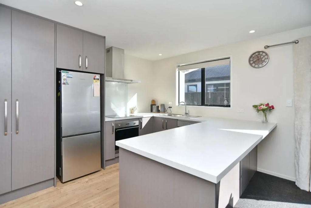 Thomas Townhouse - Christchurch Holiday Homes