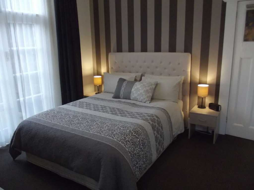 Majestic Mansions - Apartments at St Clair