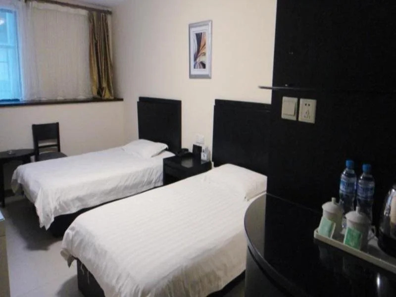 Jitai Hotel (Tongji University Branch)