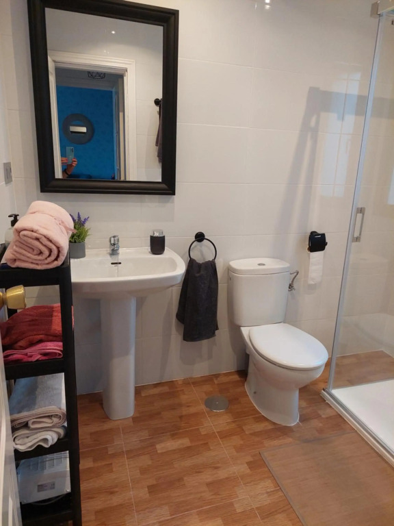 New apartment urb frontline with garage+AC+netflix