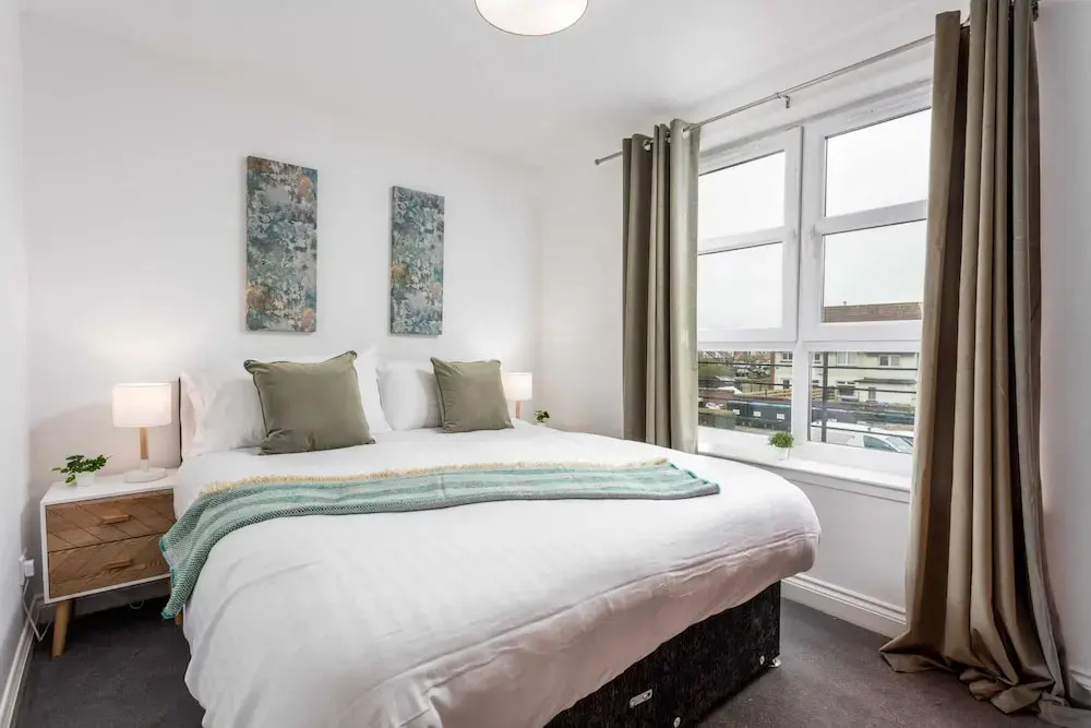 Elms Way - Donnini Apartments