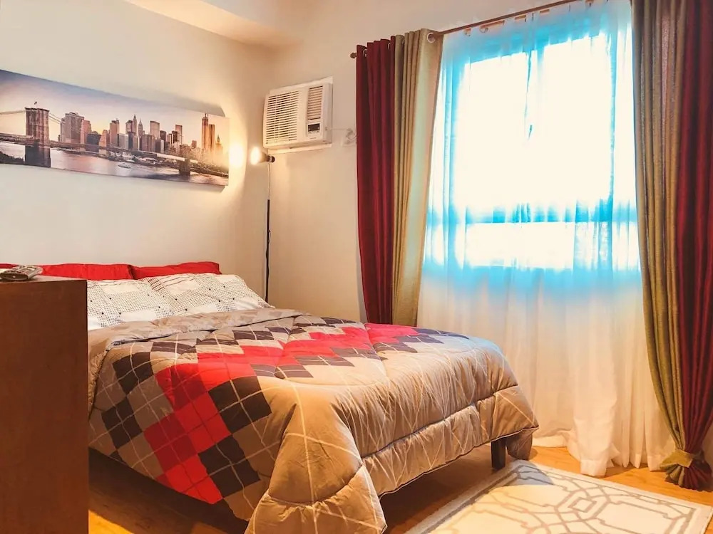 Romantic Urban Getaway by Primitive Stay