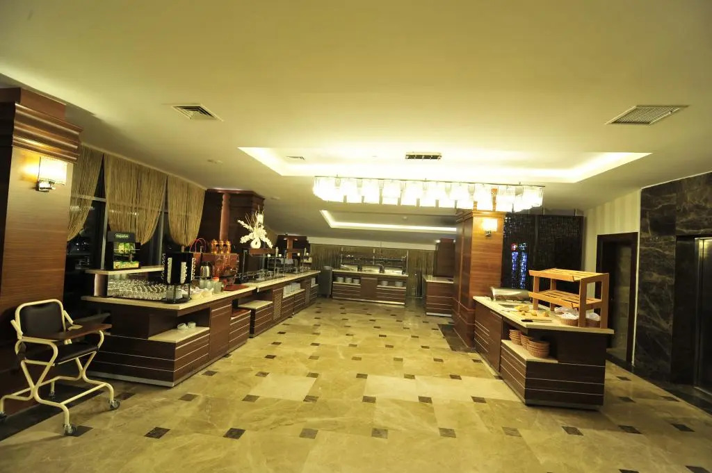 Grand Cenas Hotel