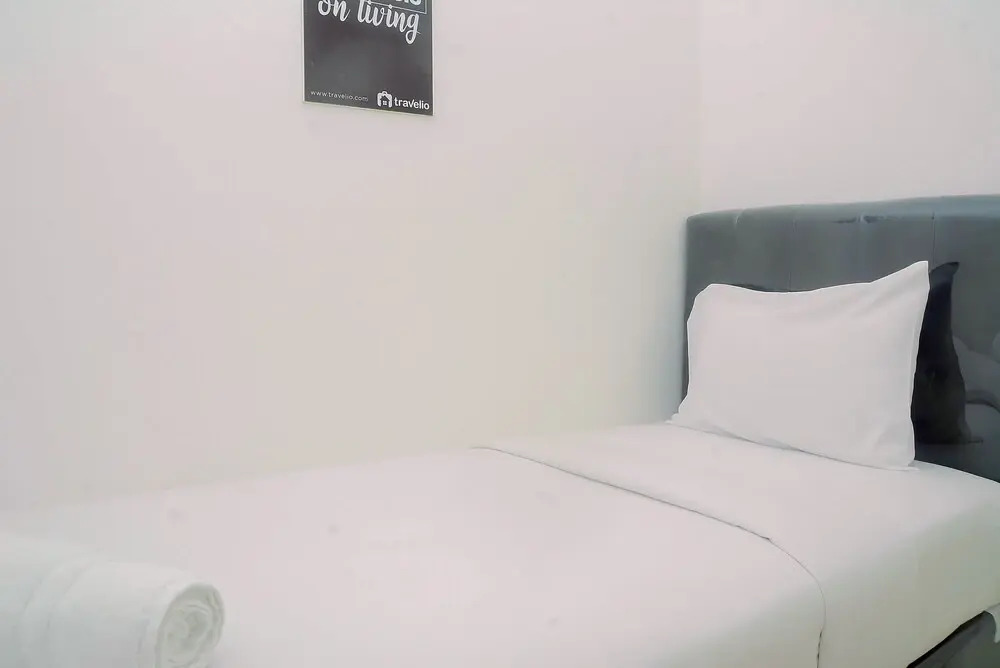 2Br Modern Fully Furnished Bassura City Apartment