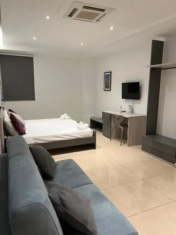 Stay at 9020 Boutique B&B