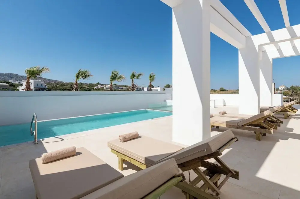 Sealove Villa - Luxury Pool - Up to 21 Guests