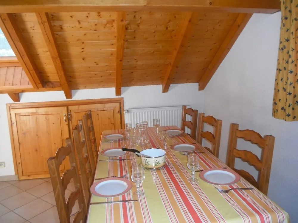 2 Rooms Mountain Area 4 People 3 Exposed South