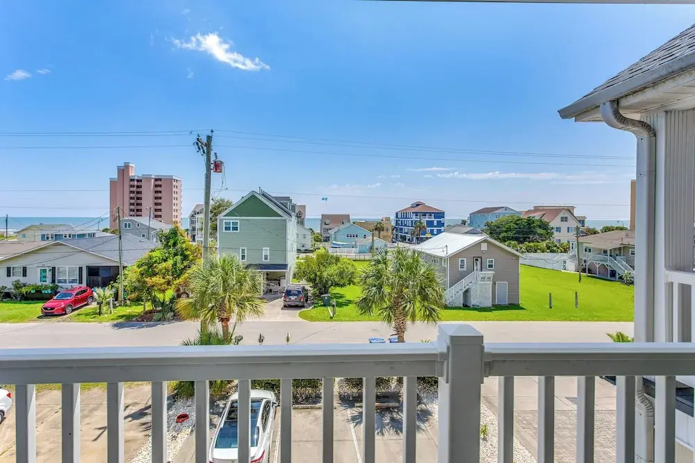 Walk to Seaside: North Myrtle Beach Gem w/ Views!