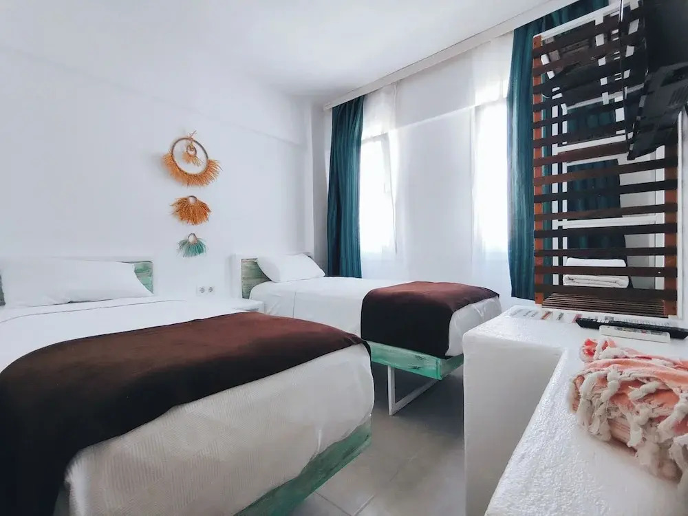 UMAYRA OTEL