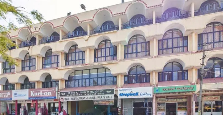Hotel Navaratna International