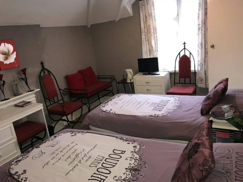 Lea Hurst B & B