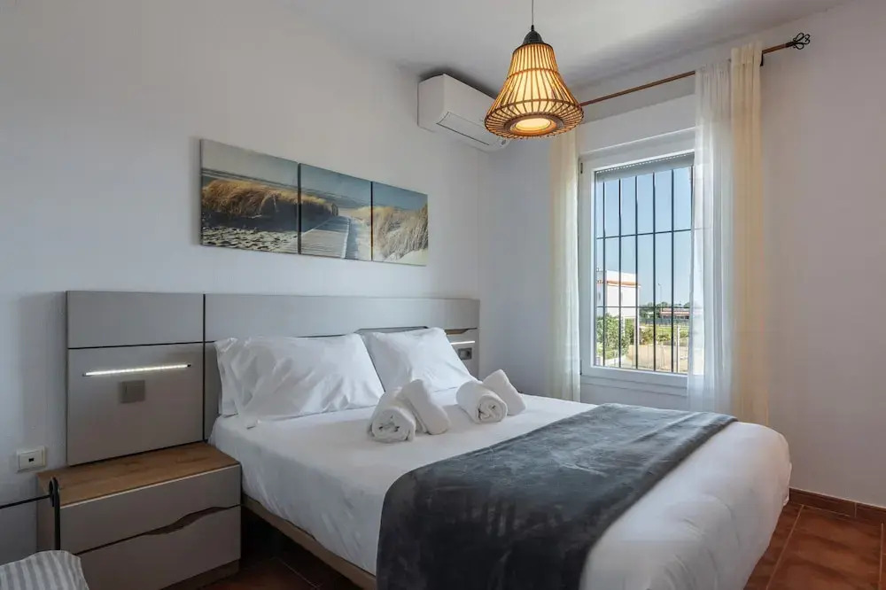Spacious Chalet Close to the Beach