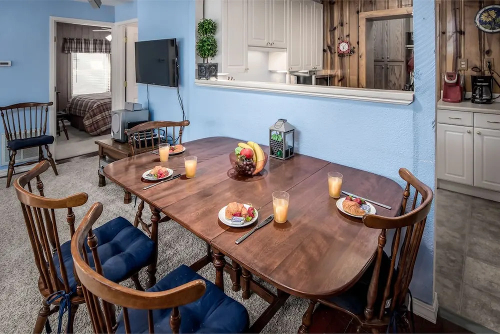 Linn Haven - Three Bedroom Cabin