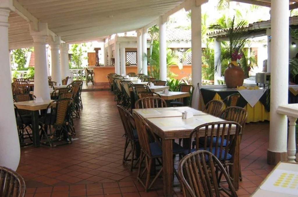 Le Flamboyant Hotel