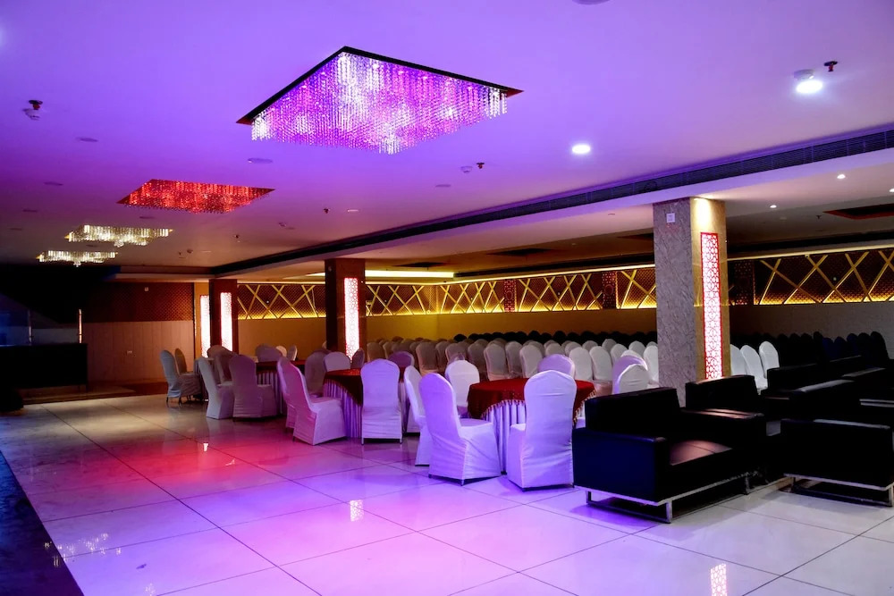 Hotel Grand SR
