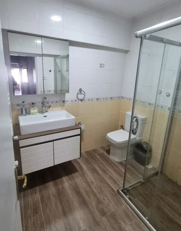 Keri̇mbey Apart