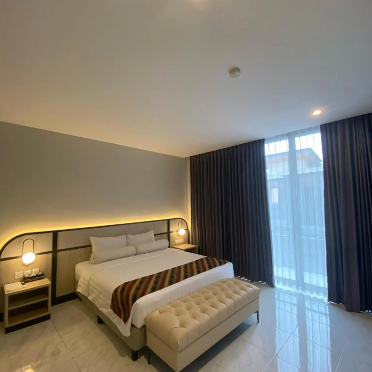 Front One Harvest Hotel Wonosobo