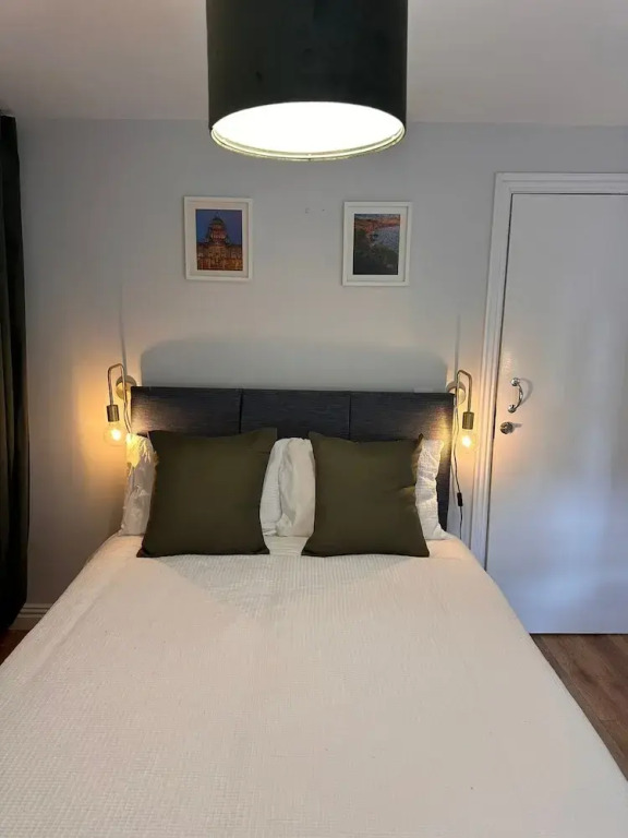 Ocho Homes Lux By Eight Continents, Belfast