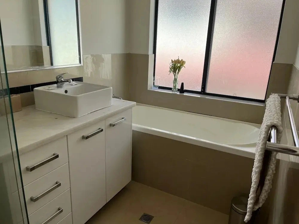 Cloverdale Family Accommodation