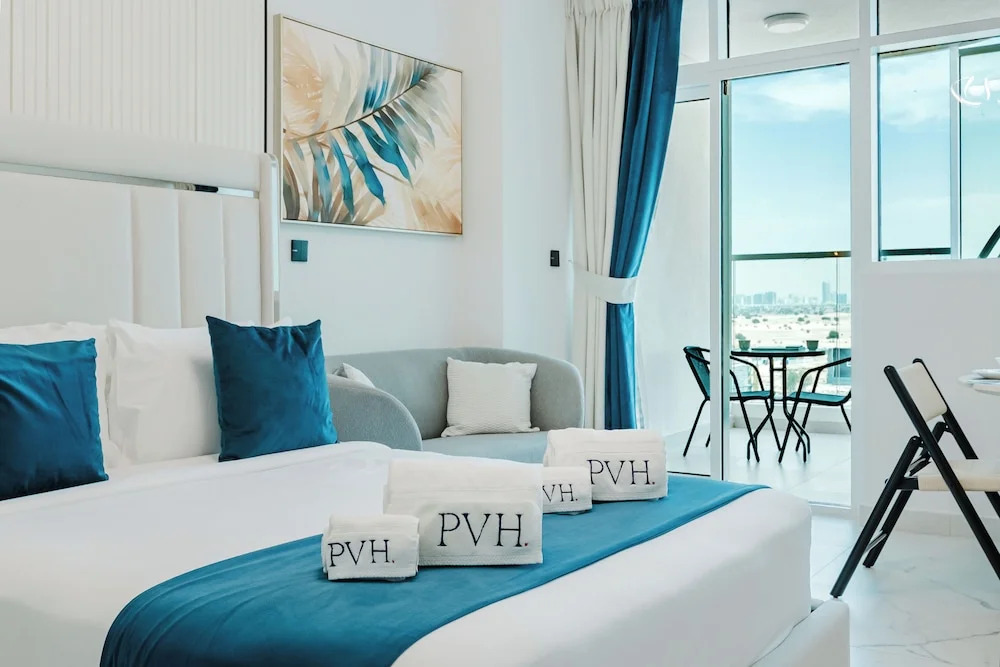 PVH - Opalz By Danube - Studio with Pool