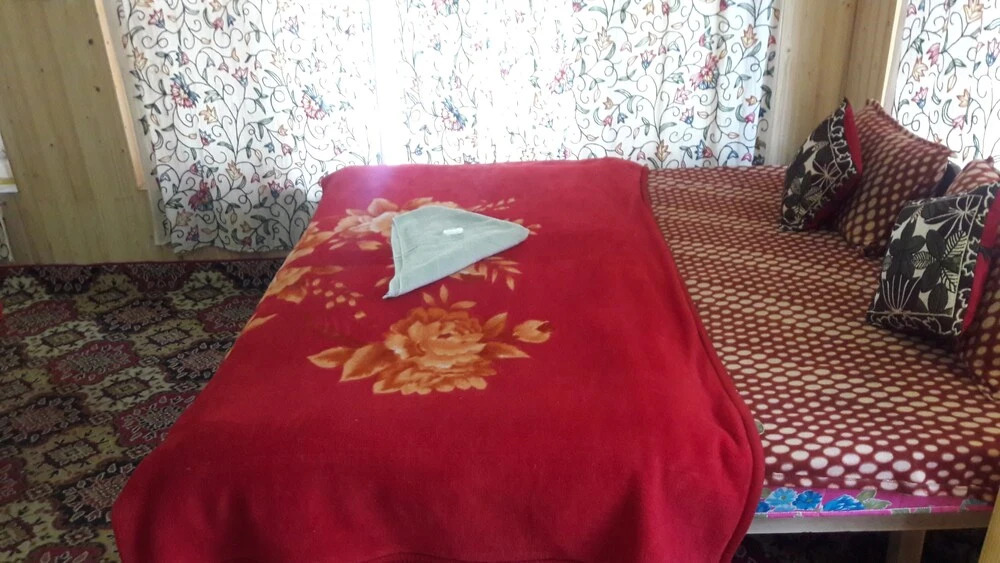 Hotel Bright Palace