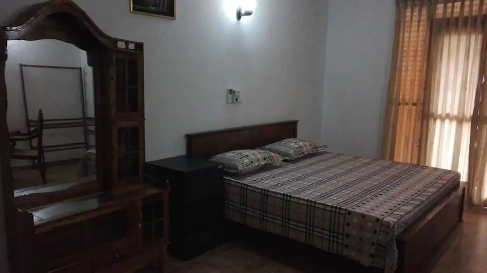 Vista Rooms Hikka Beach