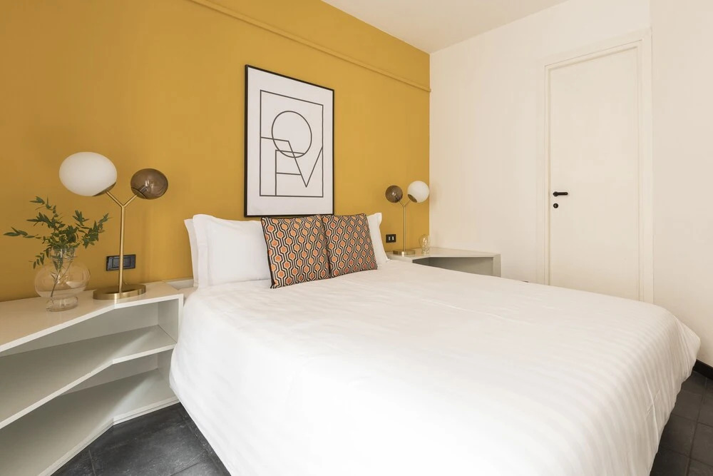 On Via Mecenate Apt 5