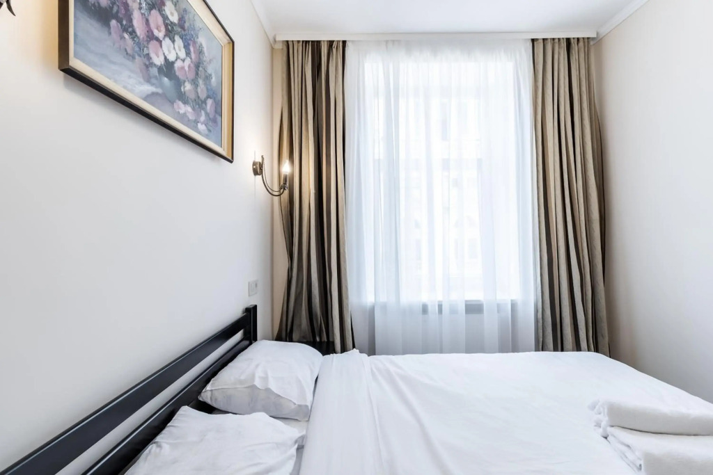 Opera House Apartment 2