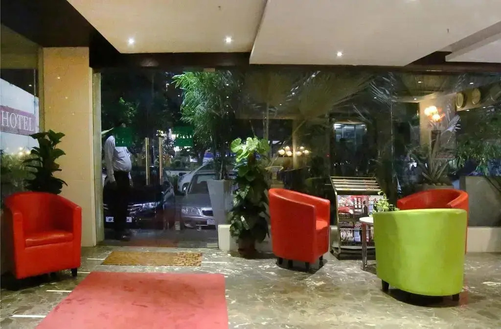 M5 Hotel