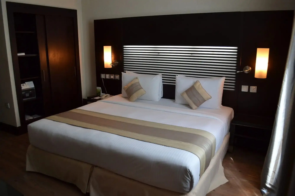 Holiday Villa Hotel & Residence City Centre Doha