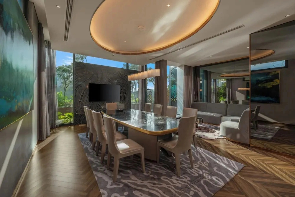 Regal Villas
