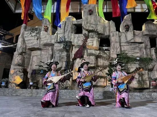 Minghui Manor