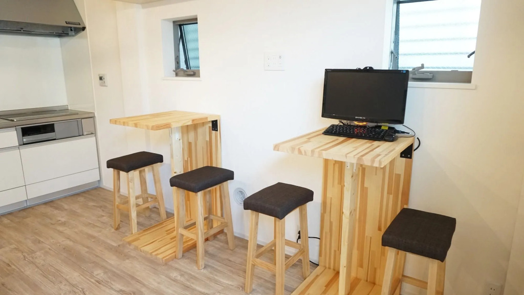 Poly Hostel Osaka