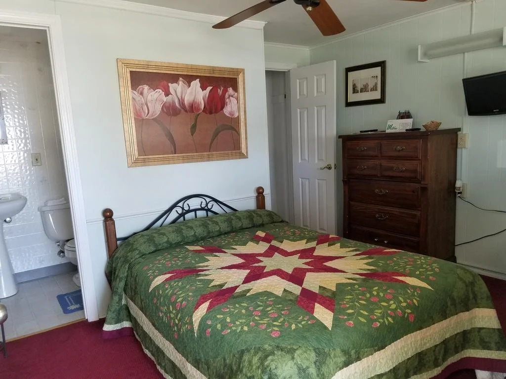 Crosswinds Motel