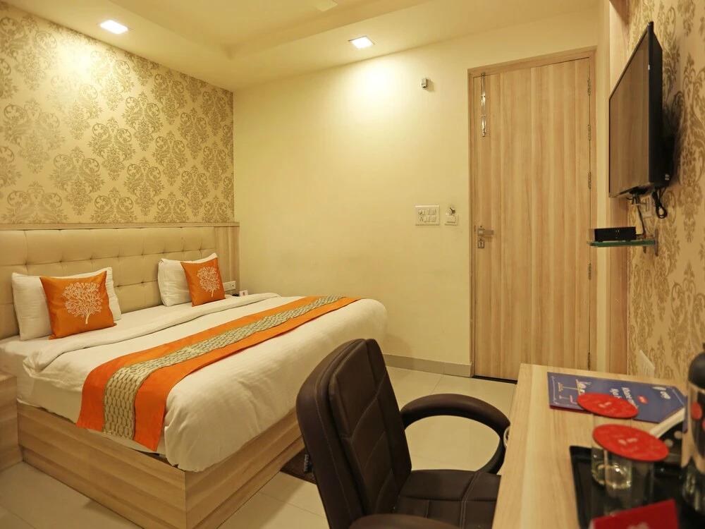 OYO 4772 Park Grand Hotel & Resort