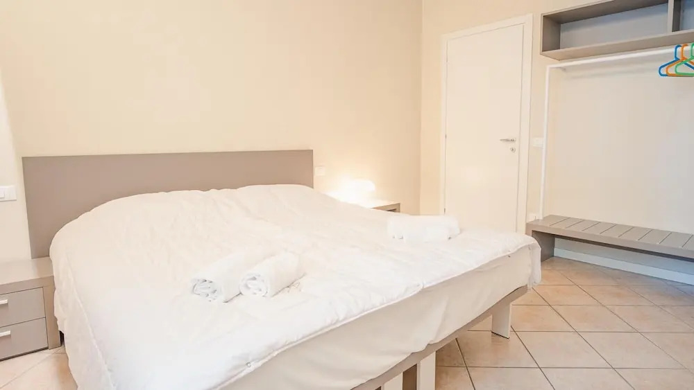 Sweet Lake Apartment - Italian Homing