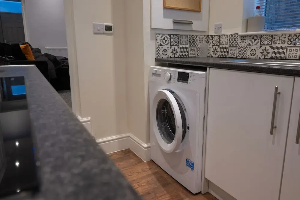 Bespoke 2-bed House in Stoke-on-trent