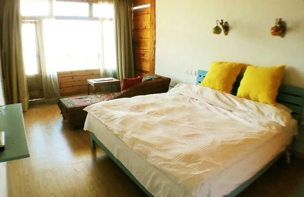 The First Moment Inn