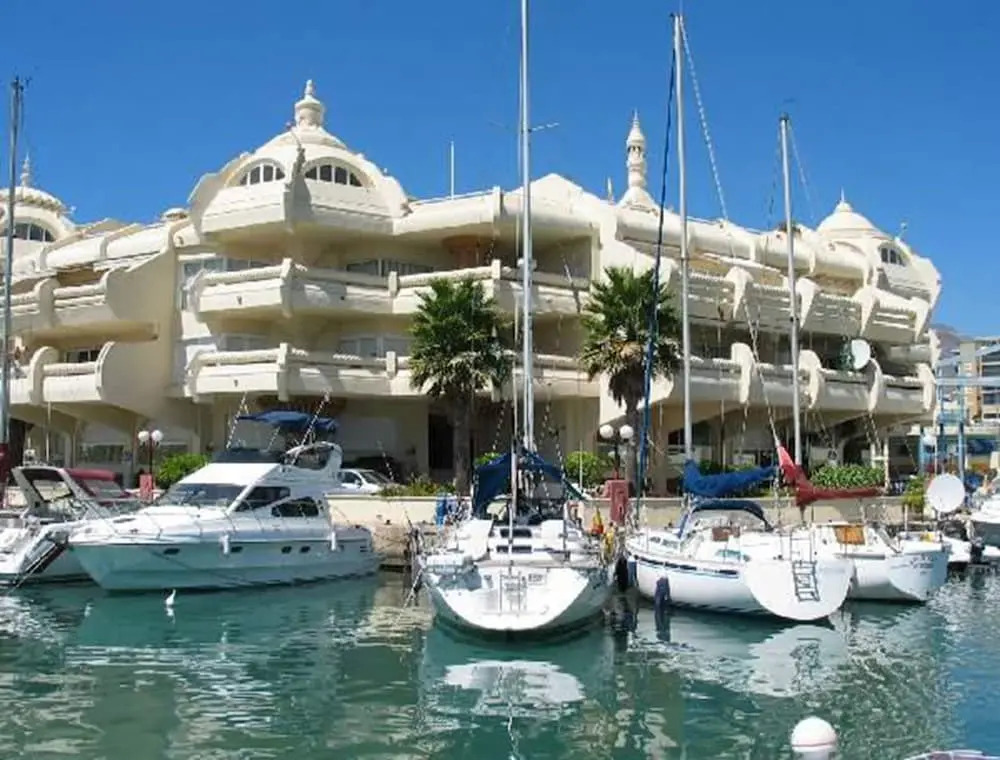 Waterfront Hotel Sunset Beach Apartment
