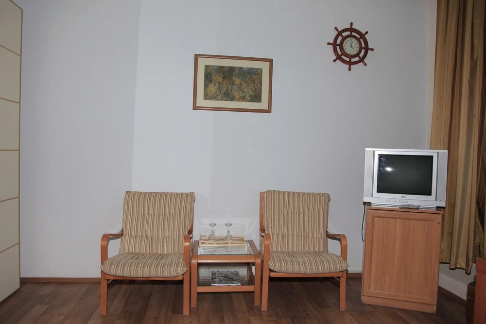 Sea Port Hotel