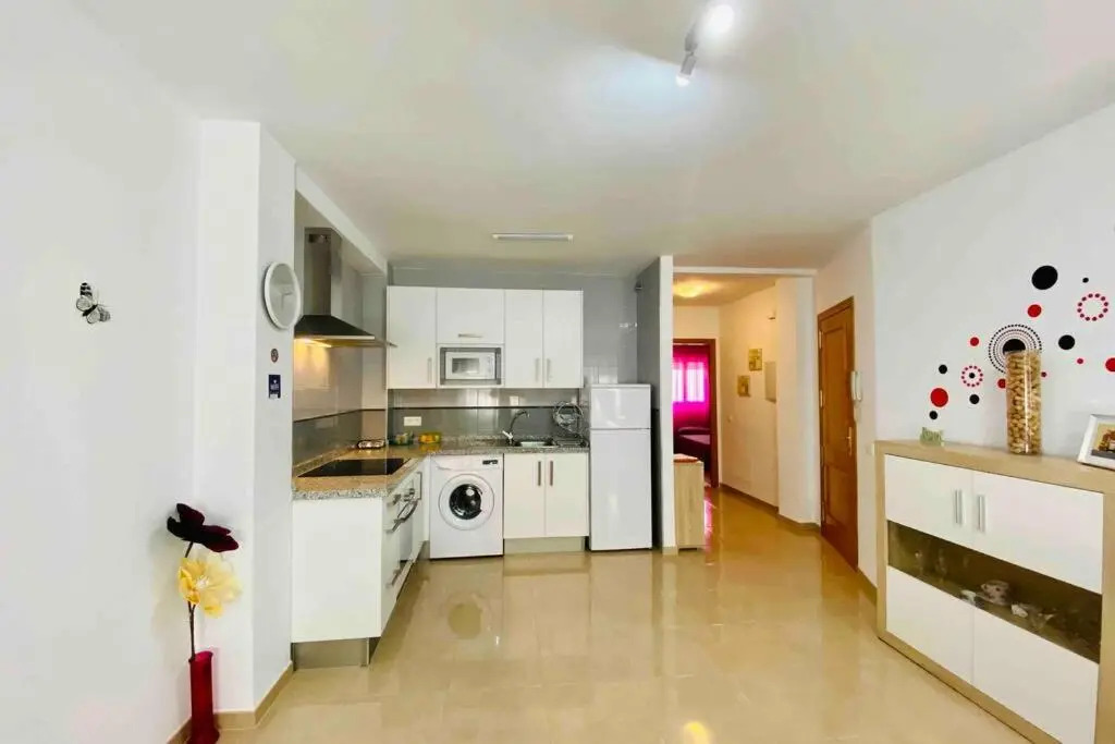 “SMILE NERJA” chic apartment with WIFI, 4 guests